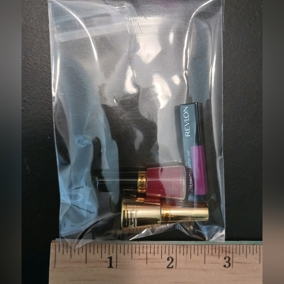 3- Zuru MINI Brands Toy REVLON Makeup! Lipgloss + Nail Polish - Picture 4 of 5